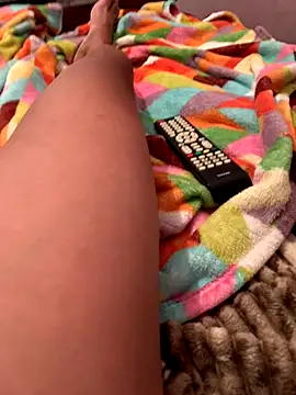 Snapshot of Son_fuck chatting on 09-22-25, 10:45 Son fuck online show from 09-22-25, 10:45