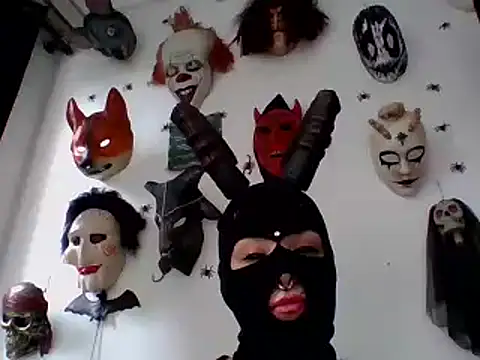 Snapshot of FeticheMacabre chatting on 12-11-24, 07:03 FeticheMacabre online show from 12-11-24, 07:03