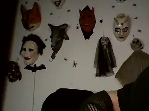 Snapshot of FeticheMacabre chatting on 03-16-25, 09:58 FeticheMacabre online show from 03-16-25, 09:58