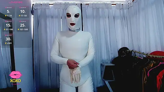 LatexDevil Blondie online show from 03-26-26, 01:49