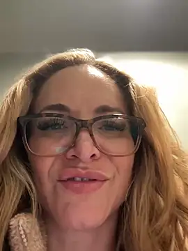 Snapshot of MessyNastyQueen chatting on 12-16-24, 09:41 MessyNastyQueen online show from 12-16-24, 09:41