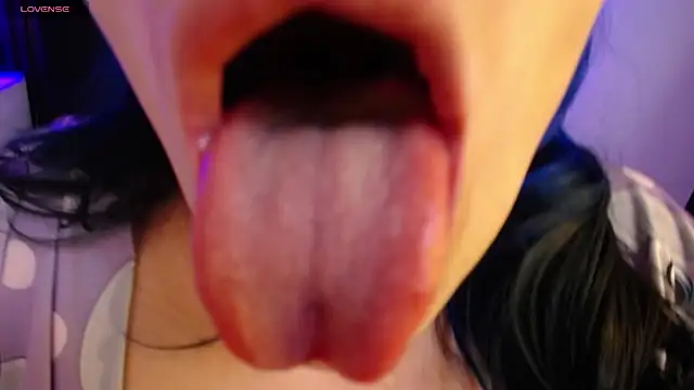 alicia moom online show from 02-23-25, 02:29