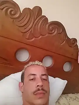 MachoScorpionCaralho online show from 02-05-25, 04:58