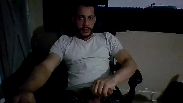 MachoScorpionCaralho online show from 09-22-25, 12:34