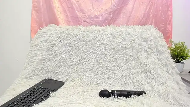 iisabella gonzalez online show from 01-08-26, 06:05