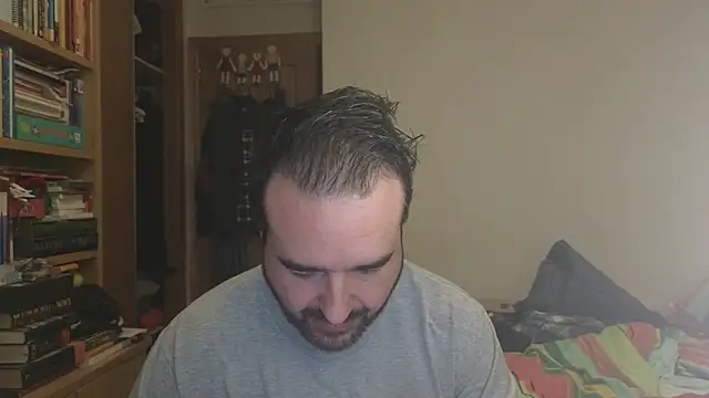 curiosillo83 online show from 12-14-25, 12:10