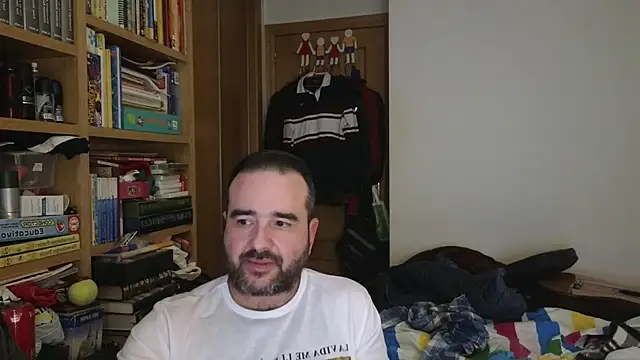 curiosillo83 online show from 04-04-26, 08:45