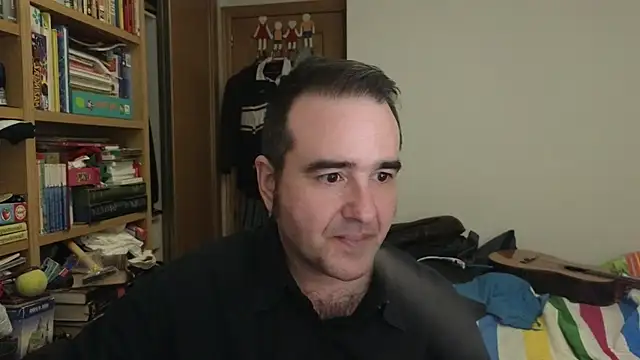 curiosillo83 online show from 04-09-26, 11:54