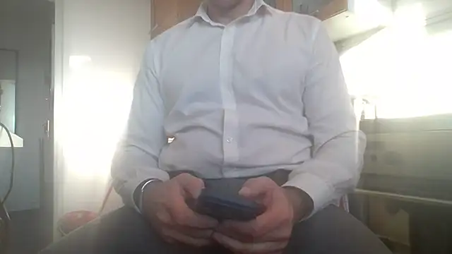 jouet75 online show from 03-19-26, 04:44