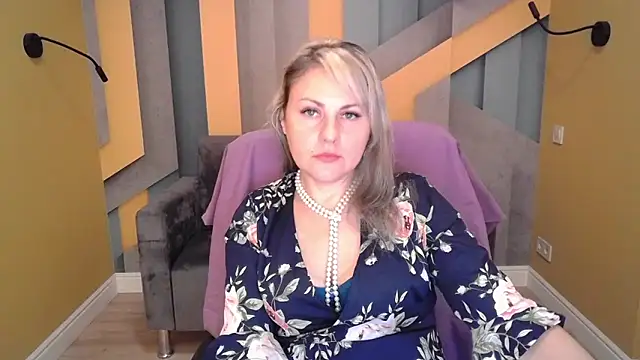 Candy Long online show from 11-07-25, 06:24