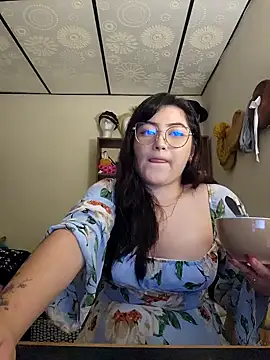 Snapshot of Sakura_0505 chatting on 12-17-24, 12:45 Sakura 0505 online show from 12-17-24, 12:45