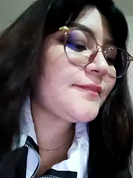 Snapshot of Sakura_0505 chatting on 02-06-25, 02:11 Sakura 0505 online show from 02-06-25, 02:11