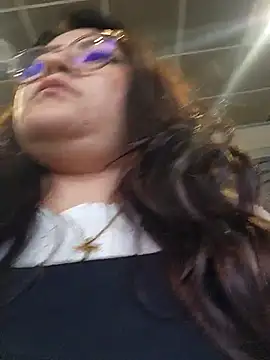 Snapshot of Sakura_0505 chatting on 02-09-25, 11:04 Sakura 0505 online show from 02-09-25, 11:04