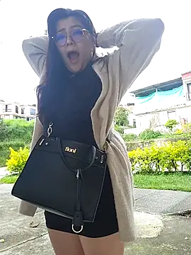 Snapshot of Sakura_0505 chatting on 03-05-25, 08:10 Sakura 0505 online show from 03-05-25, 08:10