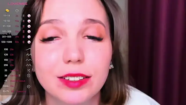 KindHazelHere  online show from 03-08-25, 02:01