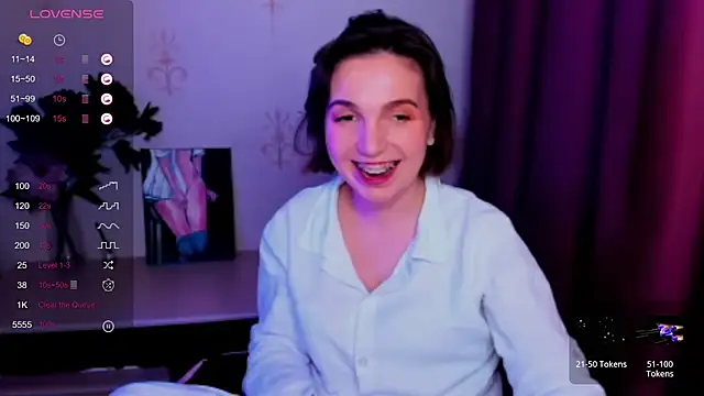 KindHazelHere  online show from 10-22-25, 10:31