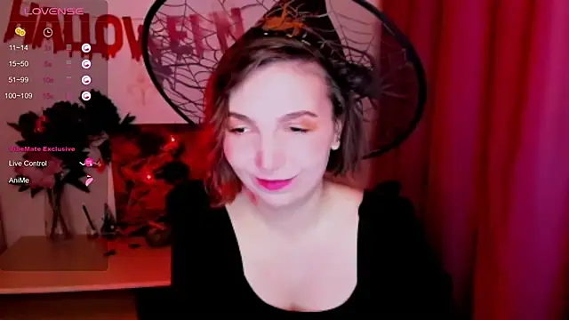 KindHazelHere  online show from 10-30-25, 08:38