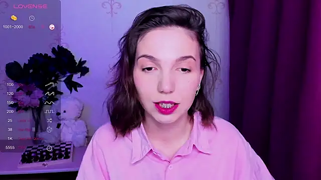 KindHazelHere  online show from 03-26-26, 10:26