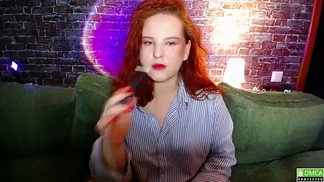 FlowerOfFreedom  online show from 12-18-25, 04:29