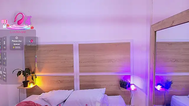  nickypurple  online show from 01-12-26, 07:08