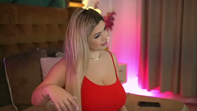 SophieBoobsX online show from 11-26-25, 06:47