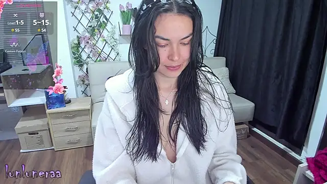 Lunlunera online show from 02-07-25, 06:56