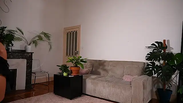 denise sweetbunny online show from 01-19-26, 04:33