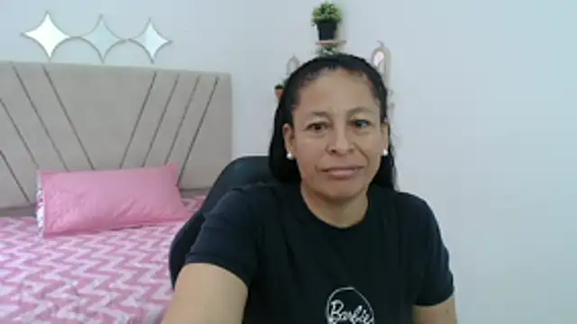 mature martina online show from 04-08-26, 08:42