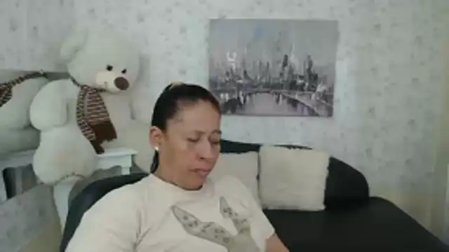 Snapshot of mature_martina chatting on 04-28-26, 08:58 mature martina online show from 04-28-26, 08:58