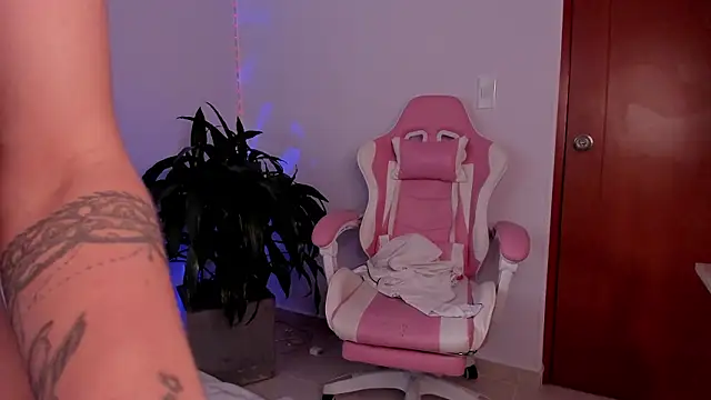 Snapshot of JESYSOZ23_ chatting on 02-03-26, 11:37 JESYSOZ23 online show from 02-03-26, 11:37