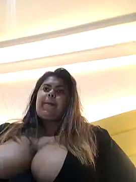 Snapshot of biancabombombbw chatting on 01-12-25, 04:31 biancabombombbw online show from 01-12-25, 04:31