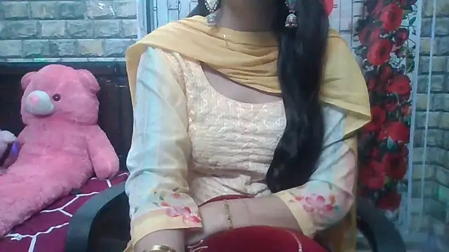 Sexy iknoor online show from 02-26-26, 05:39