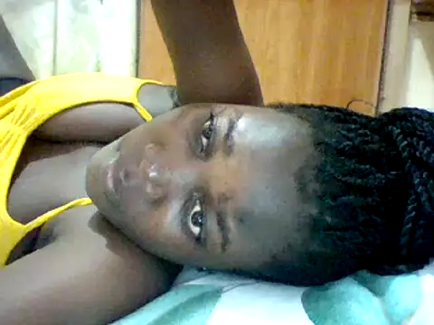 Snapshot of Alessandrajenna chatting on 02-14-25, 09:21 Alessandrajenna online show from 02-14-25, 09:21