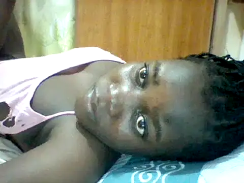 Snapshot of Alessandrajenna chatting on 03-03-25, 09:26 Alessandrajenna online show from 03-03-25, 09:26