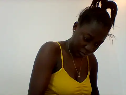 Snapshot of Alessandrajenna chatting on 02-15-26, 06:43 Alessandrajenna online show from 02-15-26, 06:43