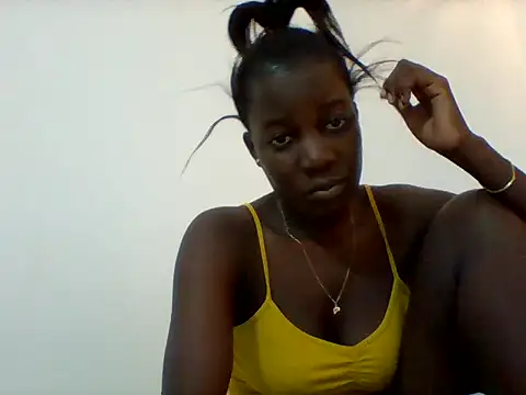 Snapshot of Alessandrajenna chatting on 02-15-26, 11:30 Alessandrajenna online show from 02-15-26, 11:30