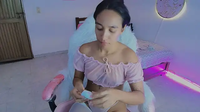 Nanami 19 online show from 07-30-26, 11:04