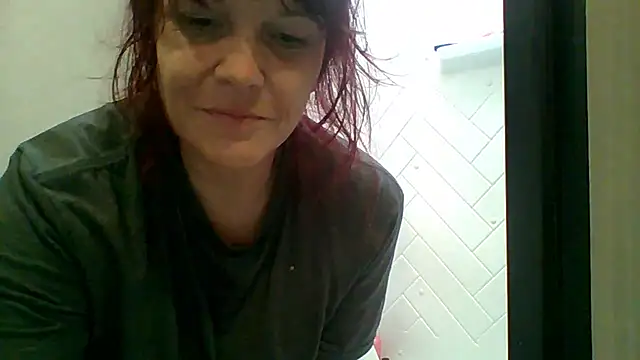 Snapshot of spundarella420 chatting on 12-17-24, 03:39 spundarella420 online show from 12-17-24, 03:39