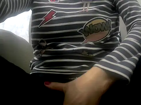 Snapshot of Web_Lady chatting on 03-11-25, 07:47 Web Lady online show from 03-11-25, 07:47