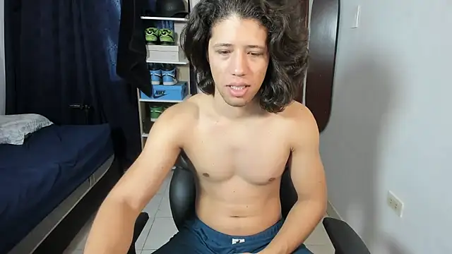 imtonny19 online show from 03-07-26, 03:31