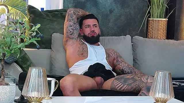 masterkingofmusclee online show from 03-25-26, 09:26