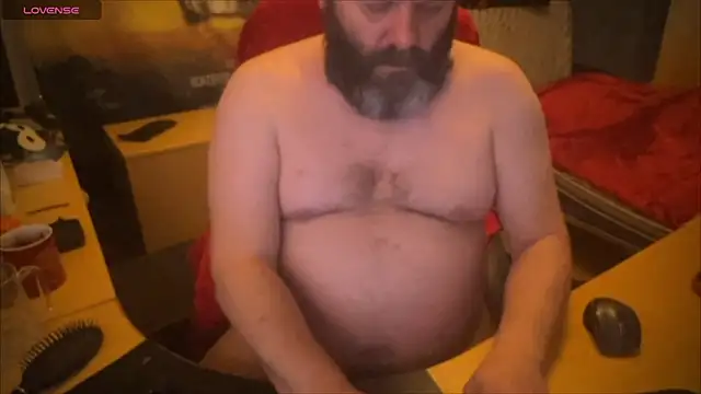 Snapshot of master_227 chatting on 12-16-24, 07:04 master 227 online show from 12-16-24, 07:04