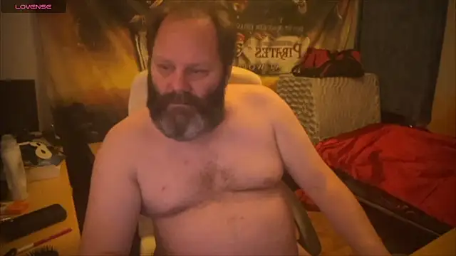 Snapshot of master_227 chatting on 12-16-24, 02:38 master 227 online show from 12-16-24, 02:38