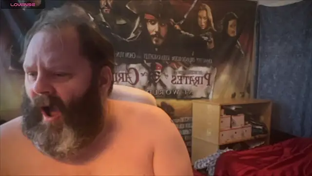 Snapshot of master_227 chatting on 01-11-25, 10:40 master 227 online show from 01-11-25, 10:40