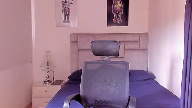 paul rogerr online show from 10-25-25, 03:18