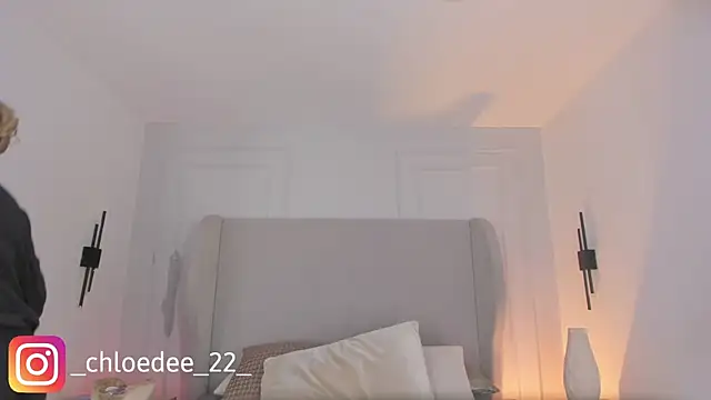 chloe d online show from 01-10-26, 12:07