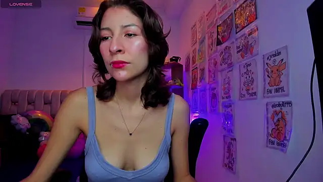 Snapshot of Gorgeous_Team chatting on 02-18-25, 07:30 Gorgeous Team online show from 02-18-25, 07:30