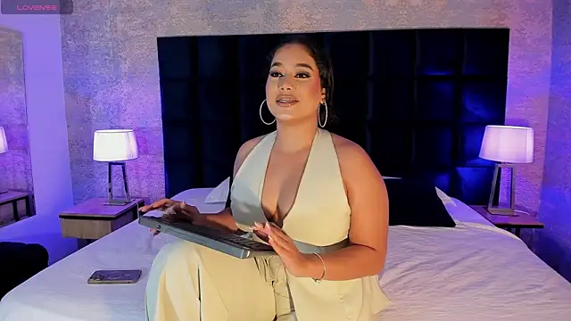 Snapshot of Gaby_Blaze chatting on 03-08-25, 10:13 Gaby Blaze online show from 03-08-25, 10:13