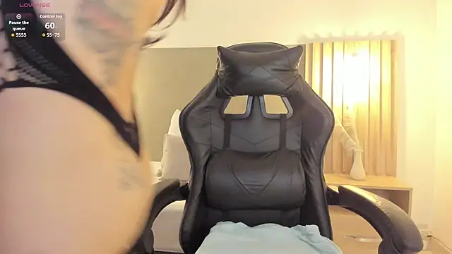 dark gotica online show from 11-15-25, 12:45