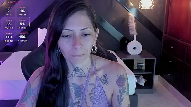 dark gotica online show from 05-16-26, 12:37